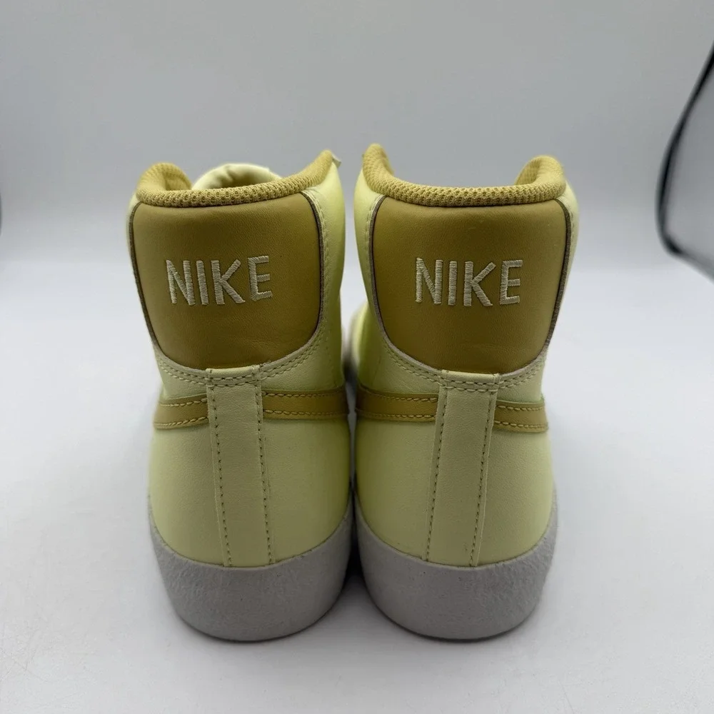 Nike blazer mid